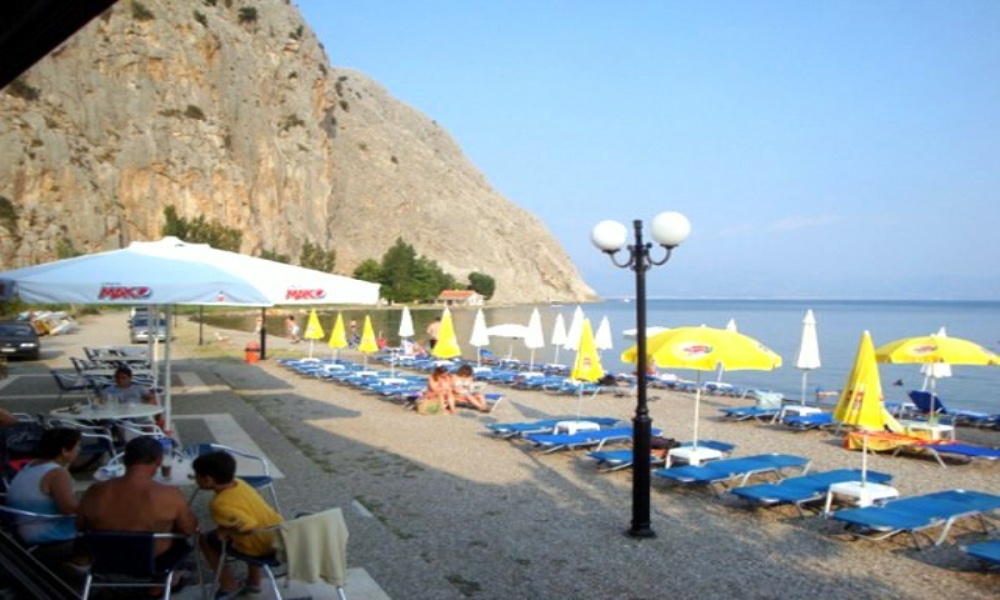 Παραλία Κρυονέρι Αιτωλοακαρνανίας